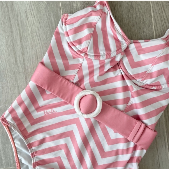 Capittana Stylish Pink Chevron One-Piece Swimsuit - Picture 3 of 8